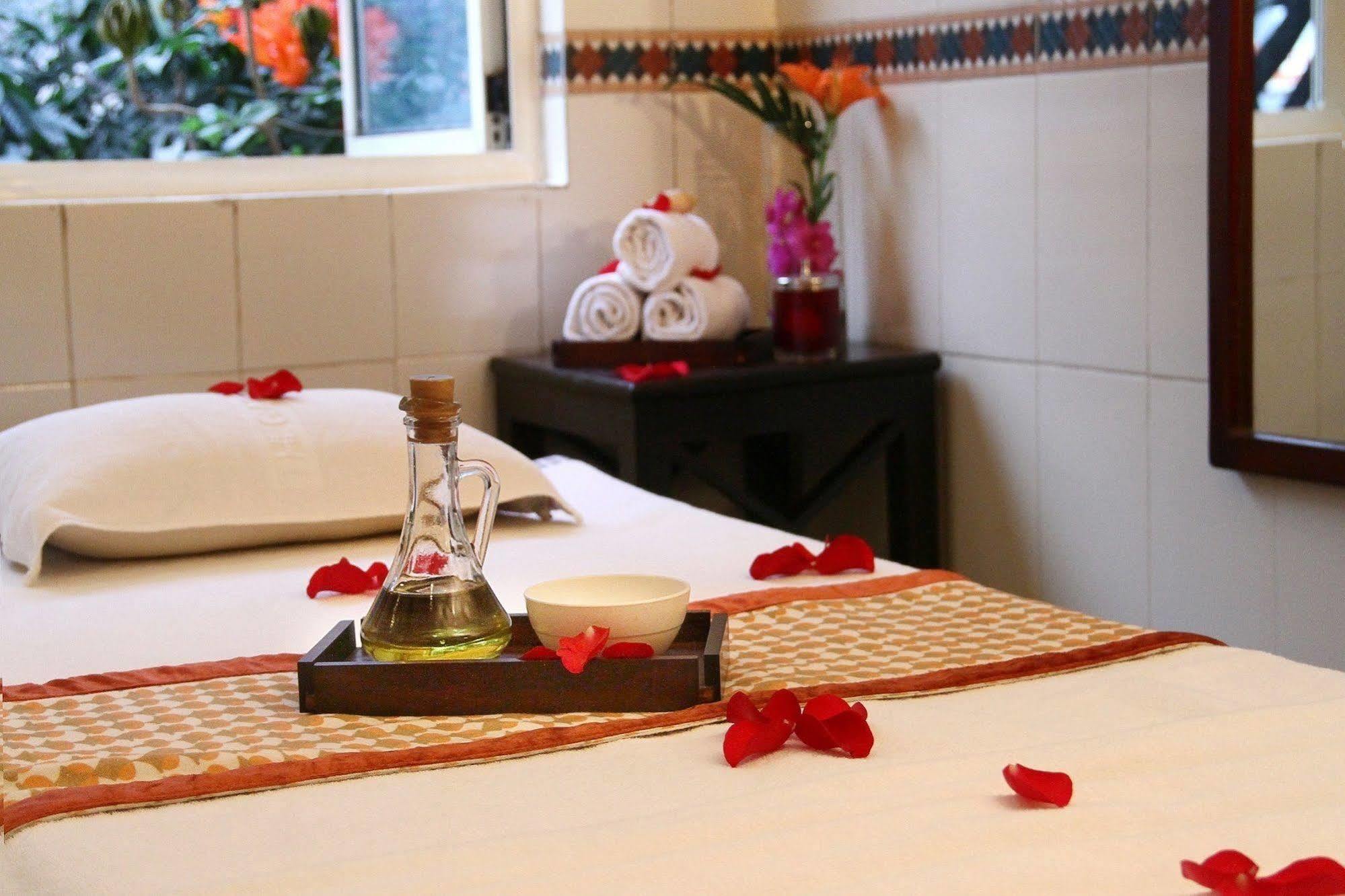 Grand Residency Hotel & Serviced Apartments Mumbai Kültér fotó